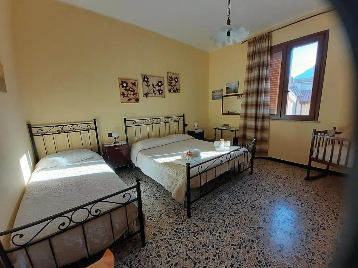 L'Agrifoglio Di Emy Bed & Breakfast Guspini